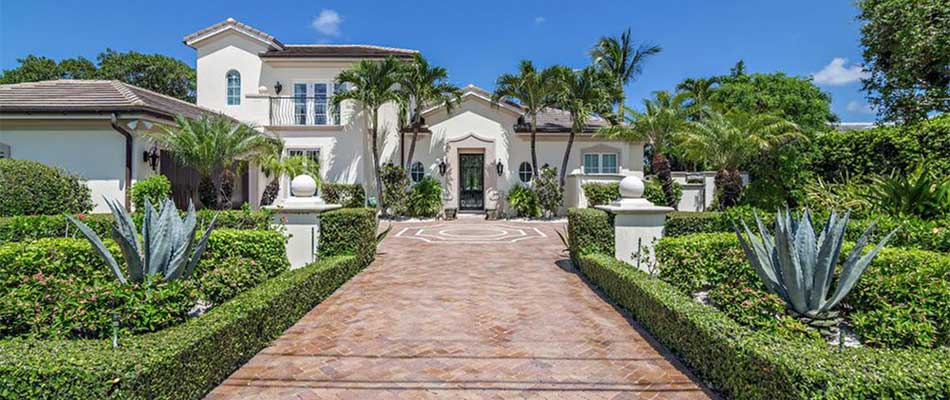 This home in Palm Beach, FL had custom landscaping designed and installed.