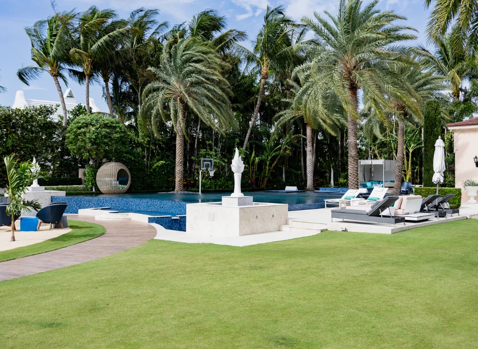 estate home landscaping